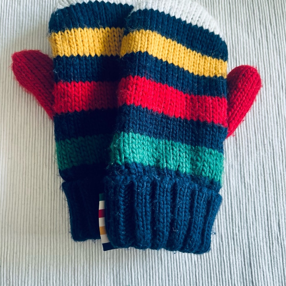 Hudson’s Bay Striped Mittens